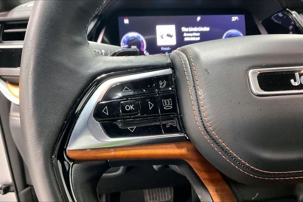 2022 Jeep Grand Cherokee L Summit