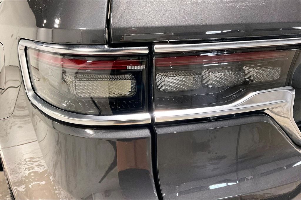 2022 Jeep Grand Wagoneer Series II