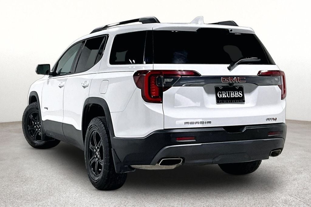 2022 GMC Acadia AT4
