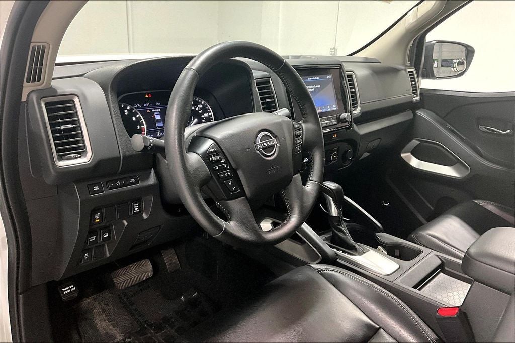 2024 Nissan Frontier SL