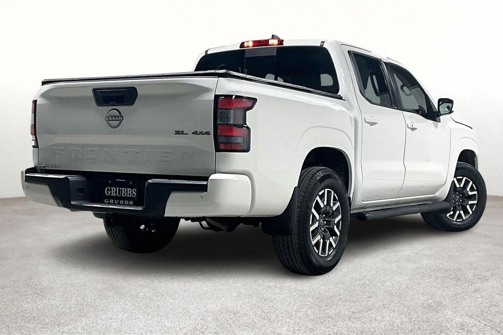 2024 Nissan Frontier SL