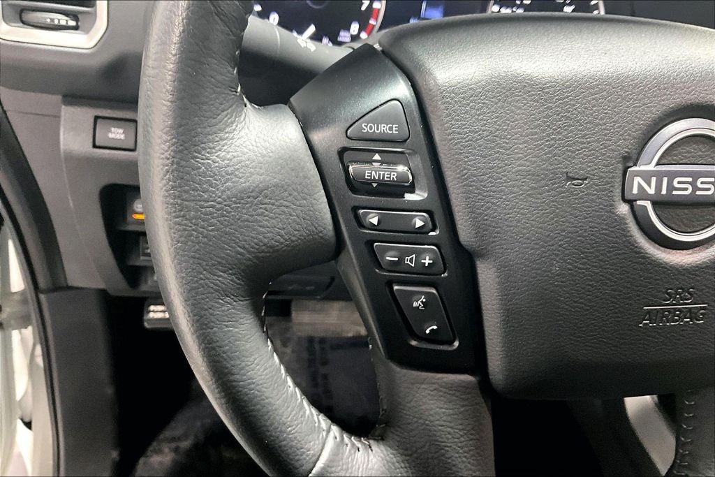 2024 Nissan Frontier SL