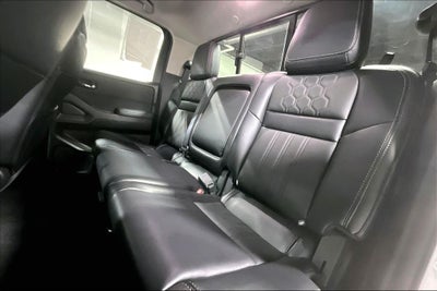 2024 Nissan Frontier SL