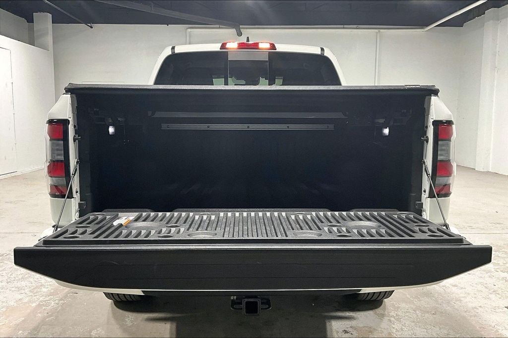 2024 Nissan Frontier SL