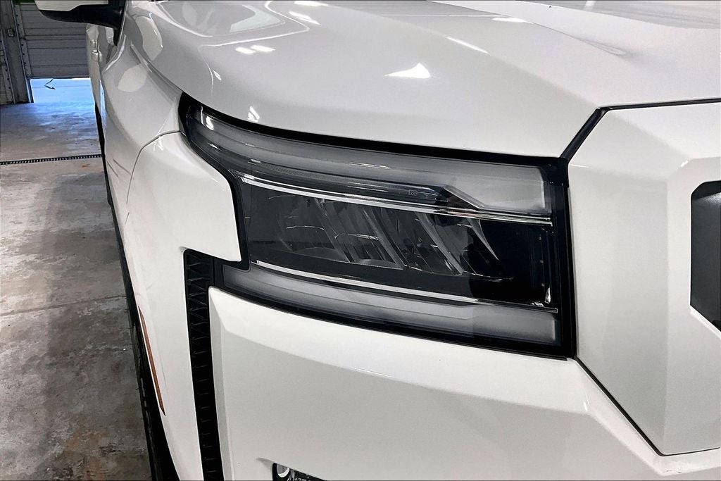 2024 Nissan Frontier SL