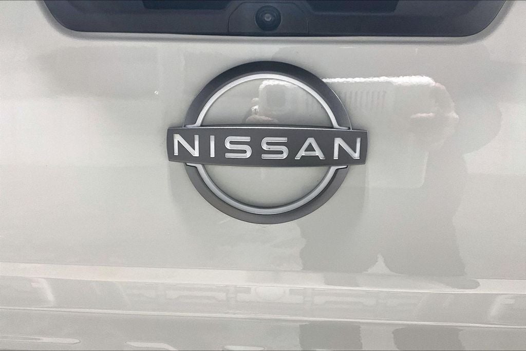 2024 Nissan Frontier SL