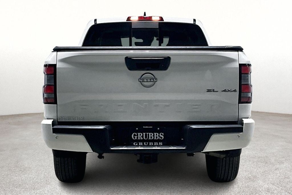 2024 Nissan Frontier SL
