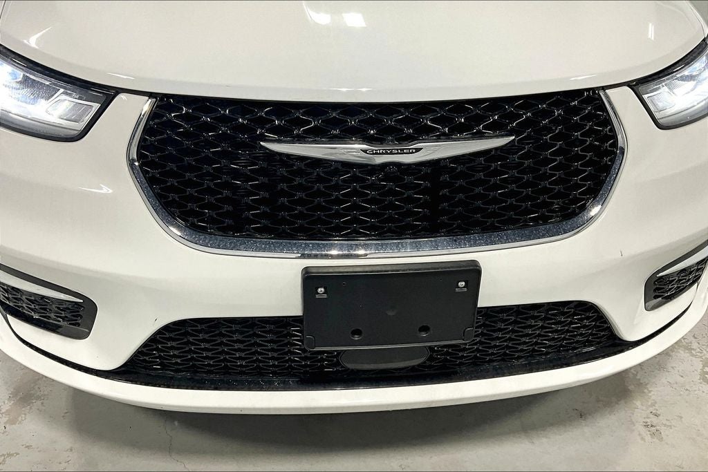 2024 Chrysler Pacifica Hybrid Select