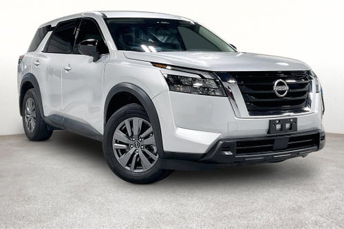 2025 Nissan Pathfinder S