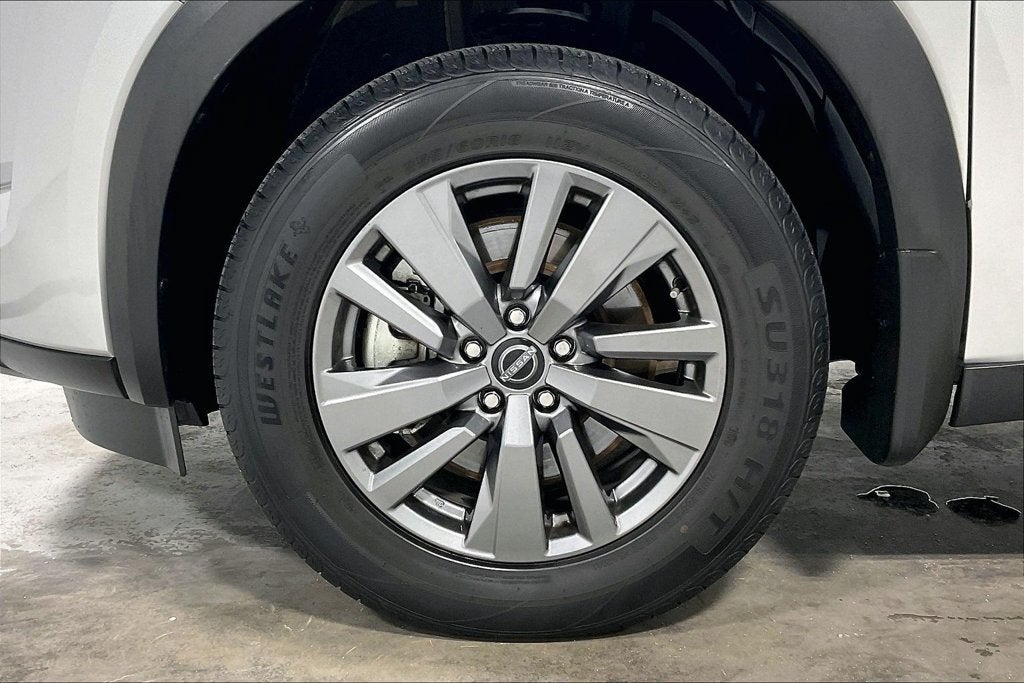2025 Nissan Pathfinder S