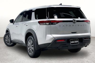 2025 Nissan Pathfinder S