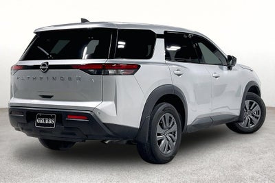 2025 Nissan Pathfinder S