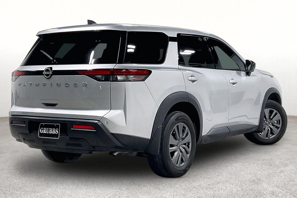 2025 Nissan Pathfinder S
