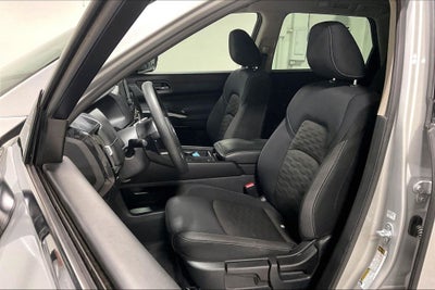 2025 Nissan Pathfinder S