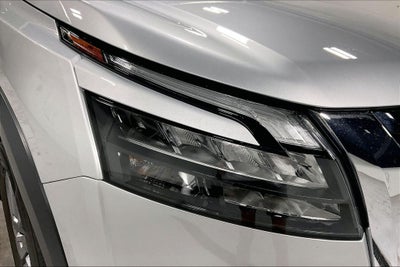 2025 Nissan Pathfinder S