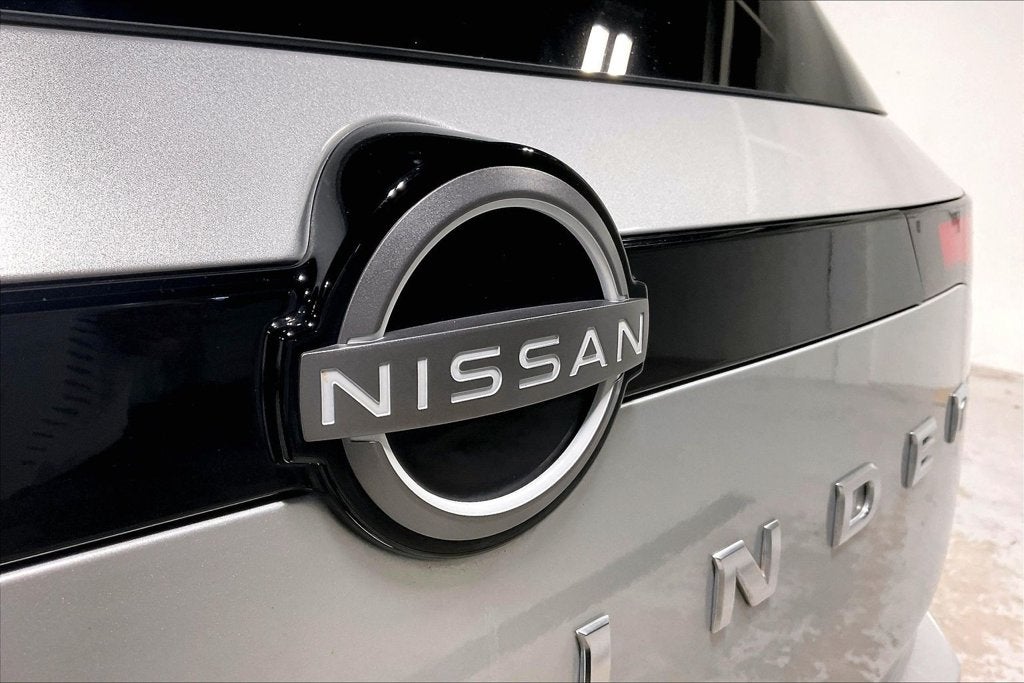 2025 Nissan Pathfinder S