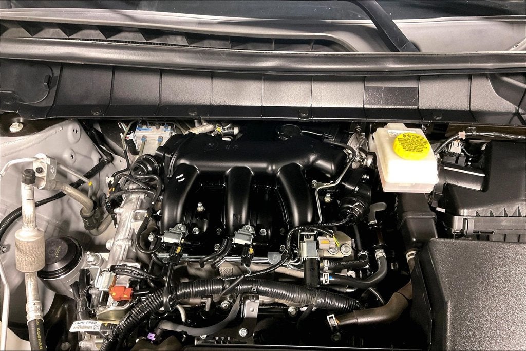 2025 Nissan Pathfinder S