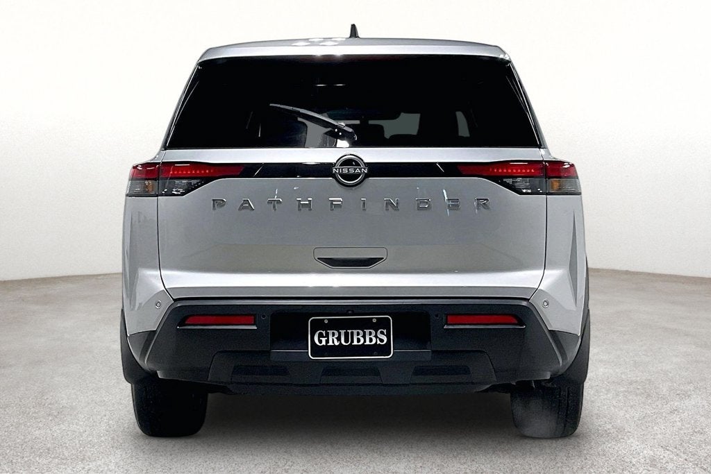 2025 Nissan Pathfinder S