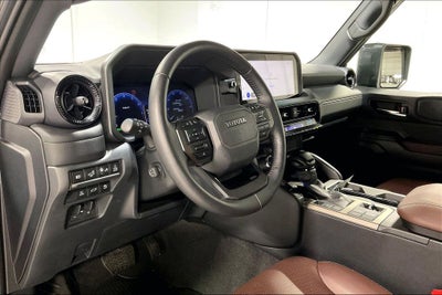 2025 Toyota Land Cruiser Base