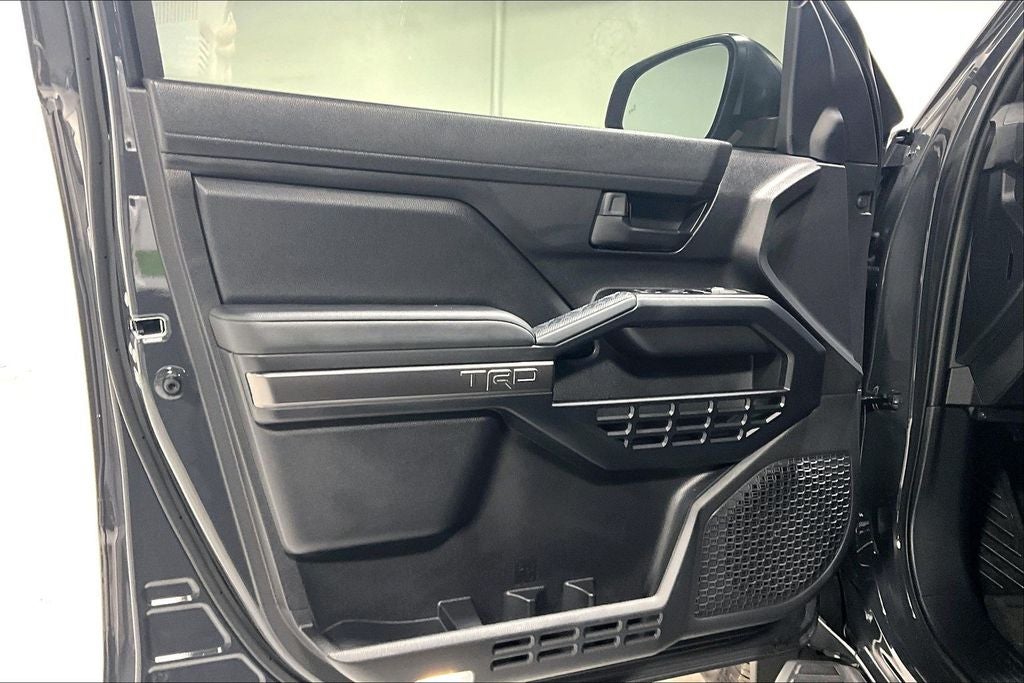 2025 Toyota 4Runner i-FORCE MAX Hybrid TRD Off Road