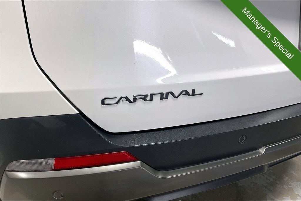 2025 Kia Carnival SX