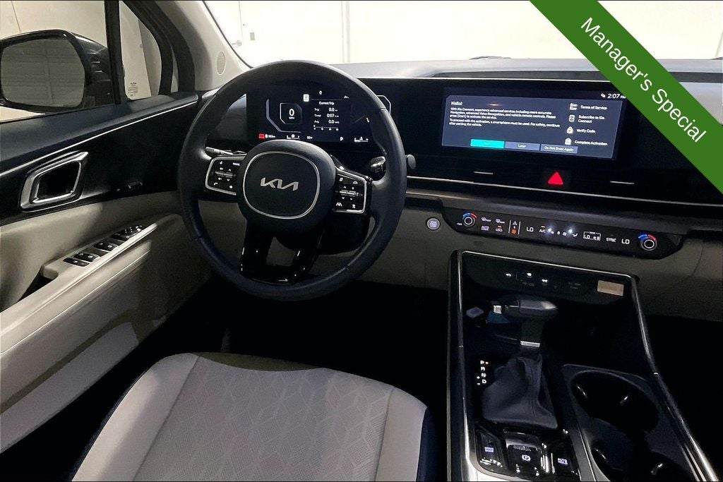 2025 Kia Carnival SX