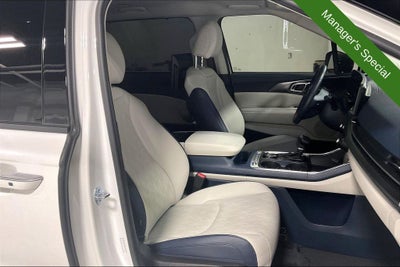 2025 Kia Carnival SX