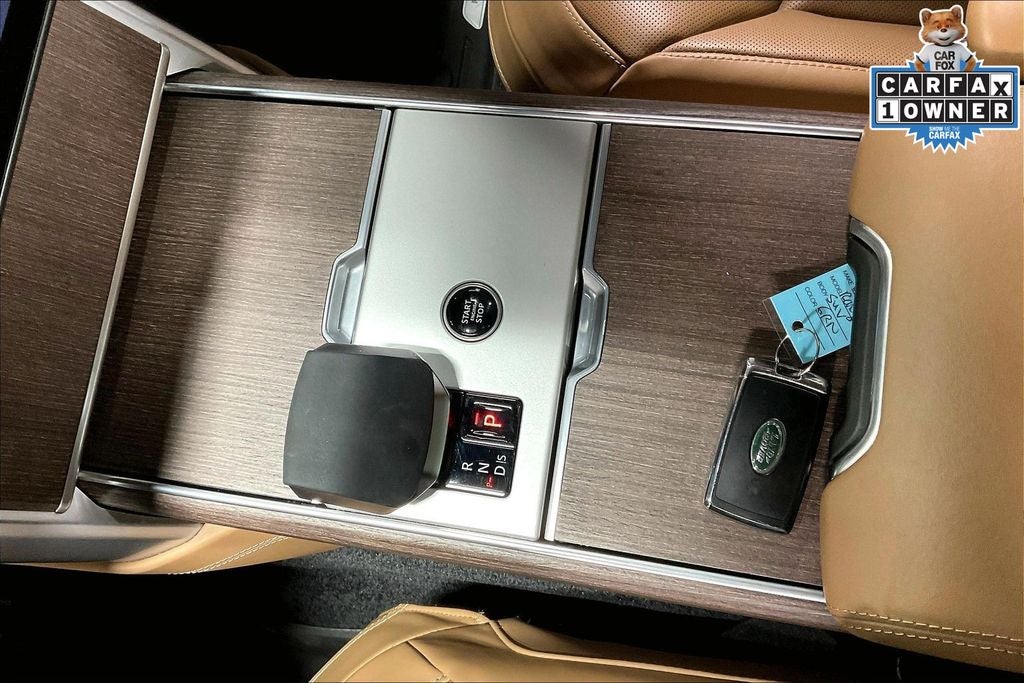 2025 Land Rover Range Rover SE