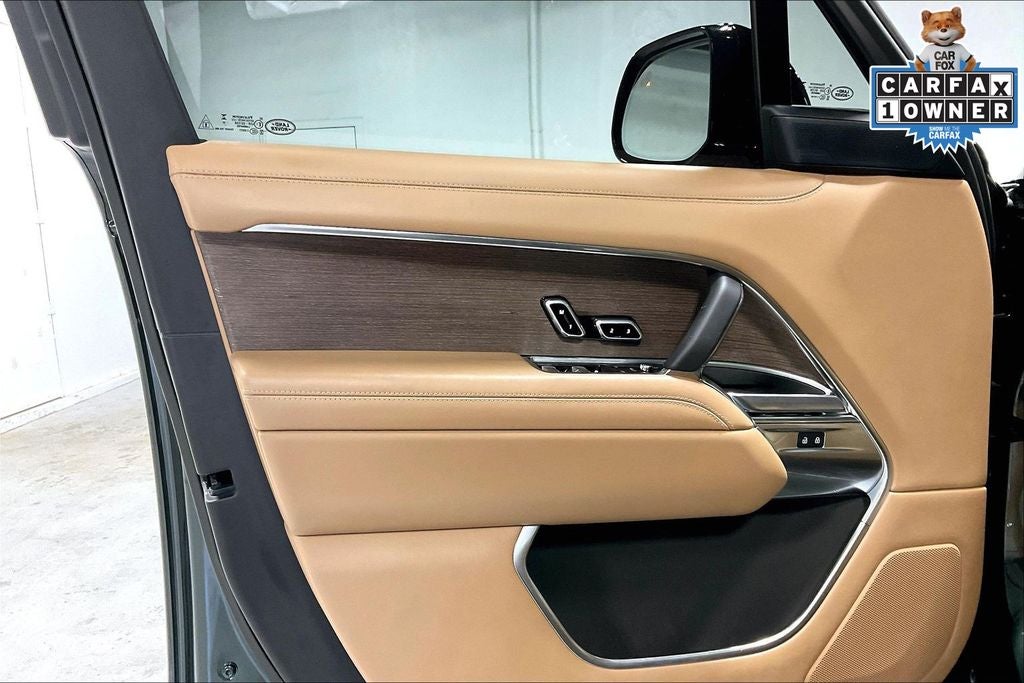 2025 Land Rover Range Rover SE