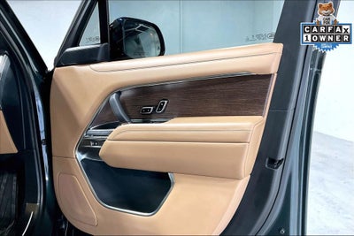 2025 Land Rover Range Rover SE