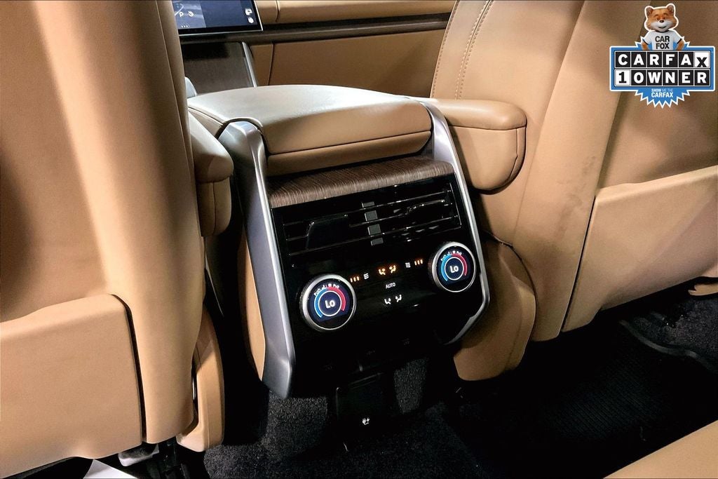 2025 Land Rover Range Rover SE
