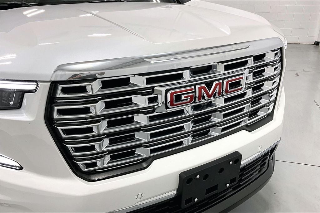 2025 GMC Acadia Denali