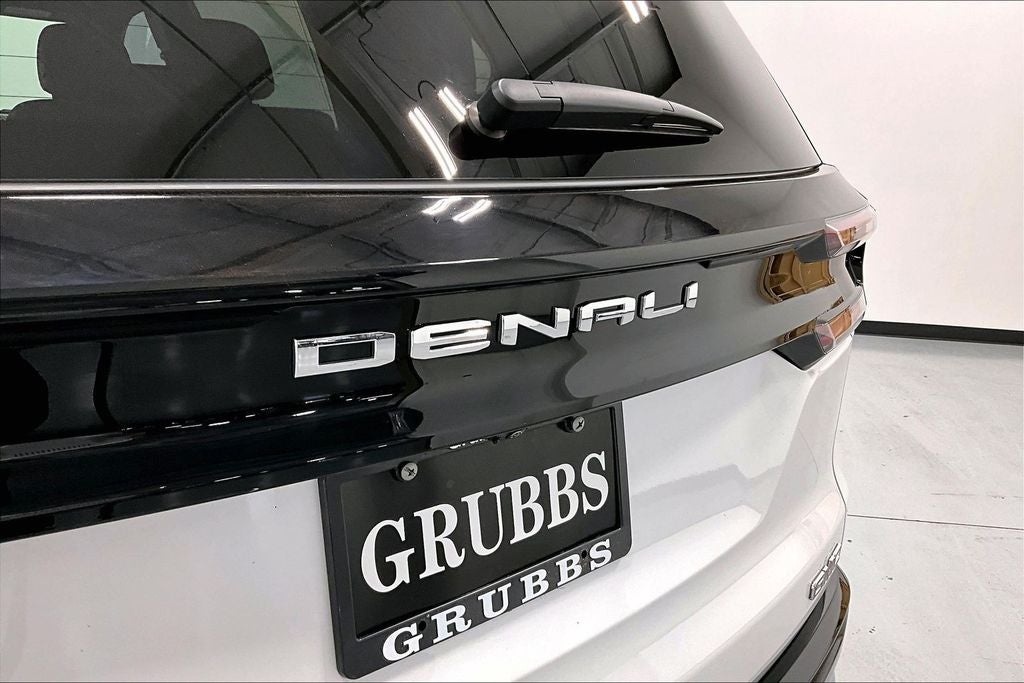 2025 GMC Acadia Denali
