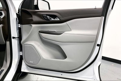 2022 GMC Acadia SLT
