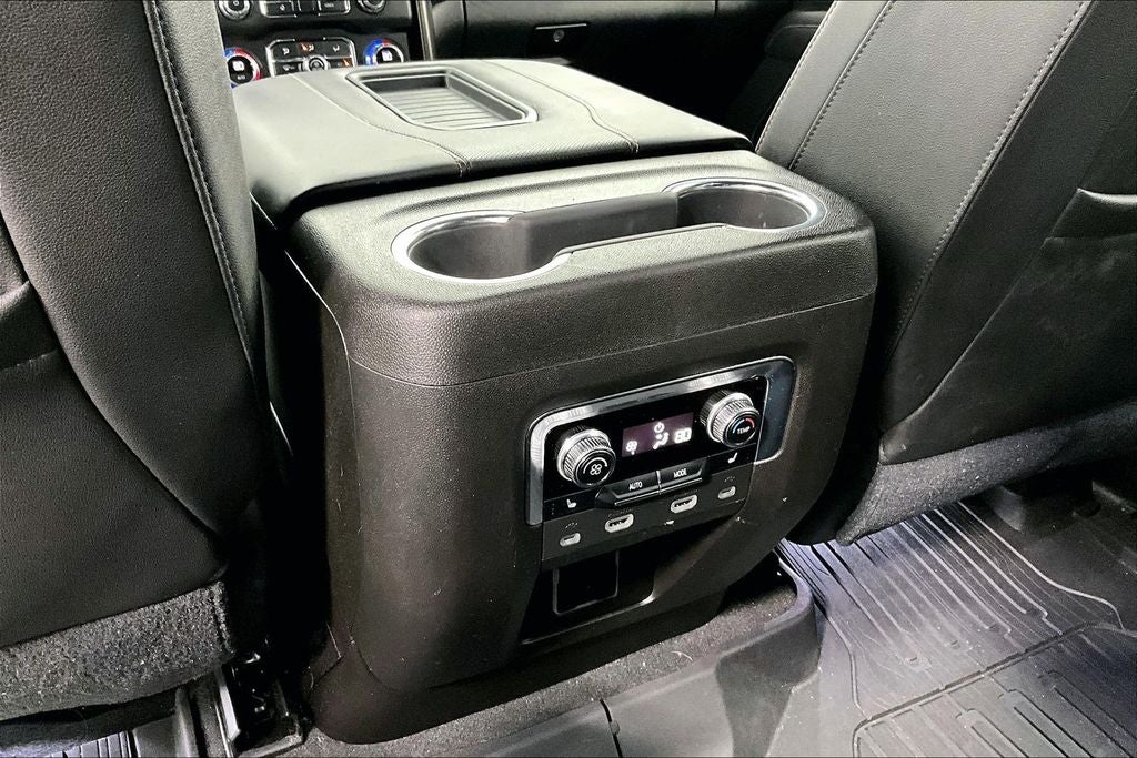 2021 GMC Yukon XL AT4