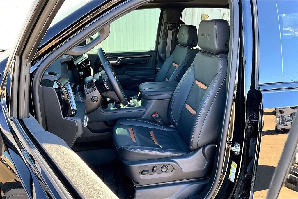 2025 GMC Sierra 1500 AT4