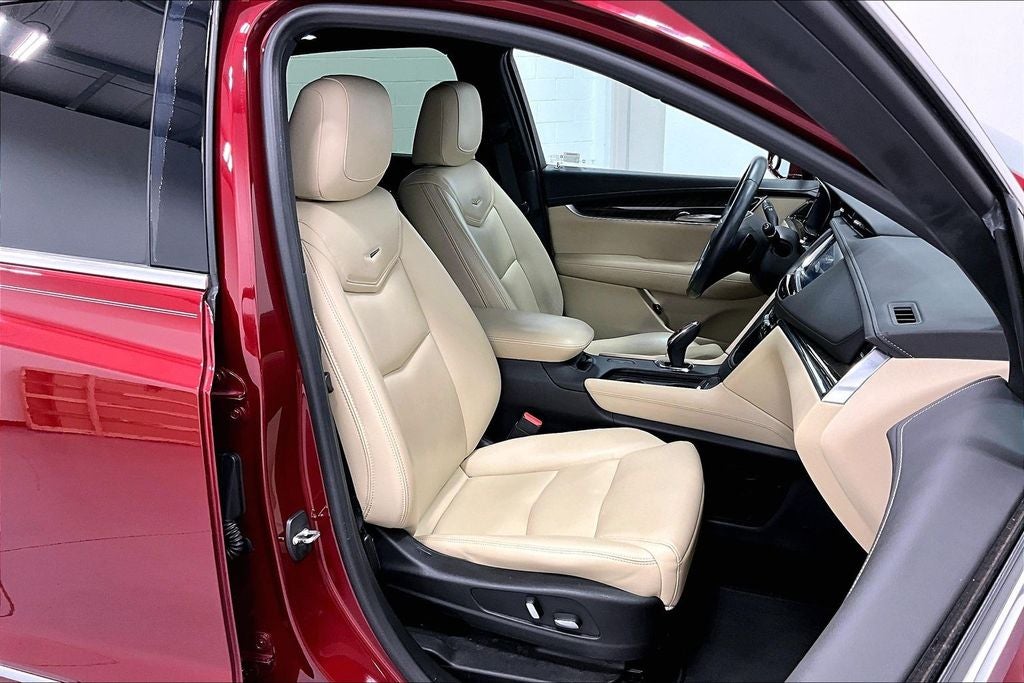 2017 Cadillac XT5 Base