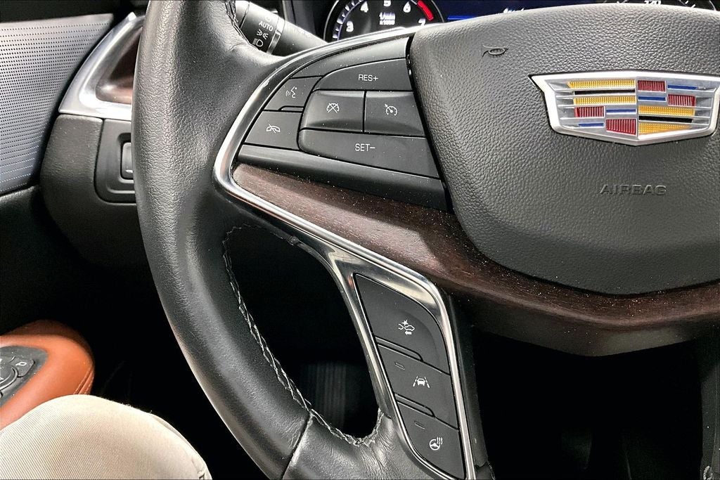 2023 Cadillac XT5 Premium Luxury