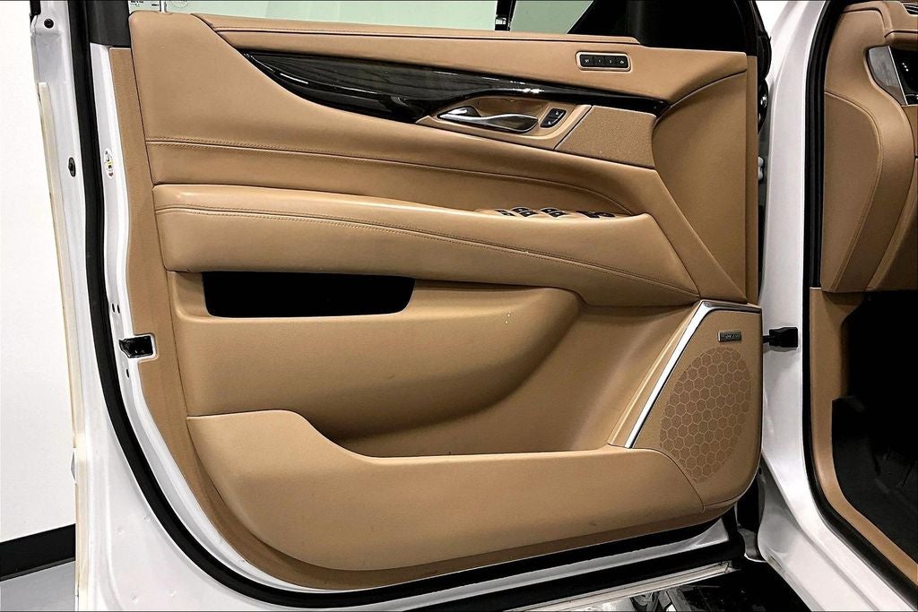 2020 Cadillac Escalade Platinum Edition