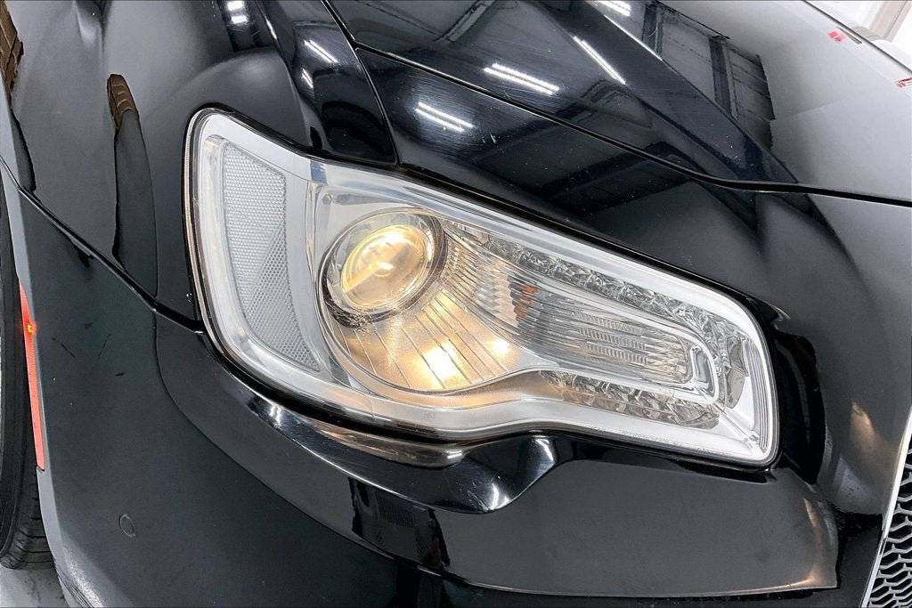2021 Chrysler 300 Touring