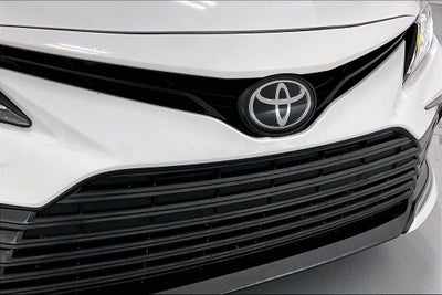 2022 Toyota Camry LE