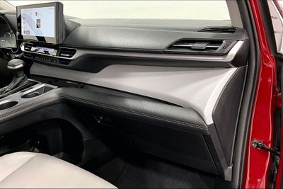 2026 Toyota Sienna XLE 8 Passenger