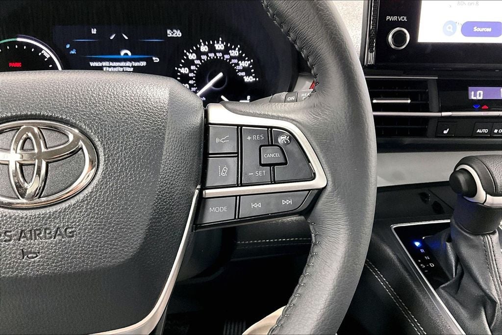 2026 Toyota Sienna XLE 8 Passenger