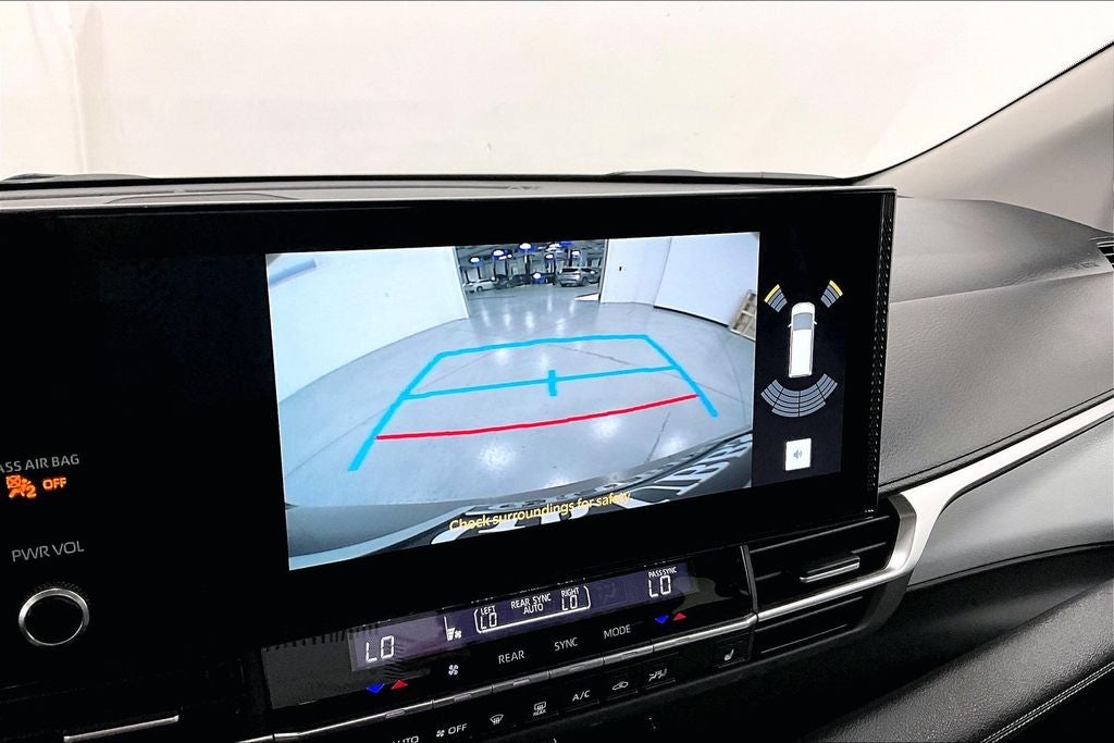 2026 Toyota Sienna XLE 8 Passenger