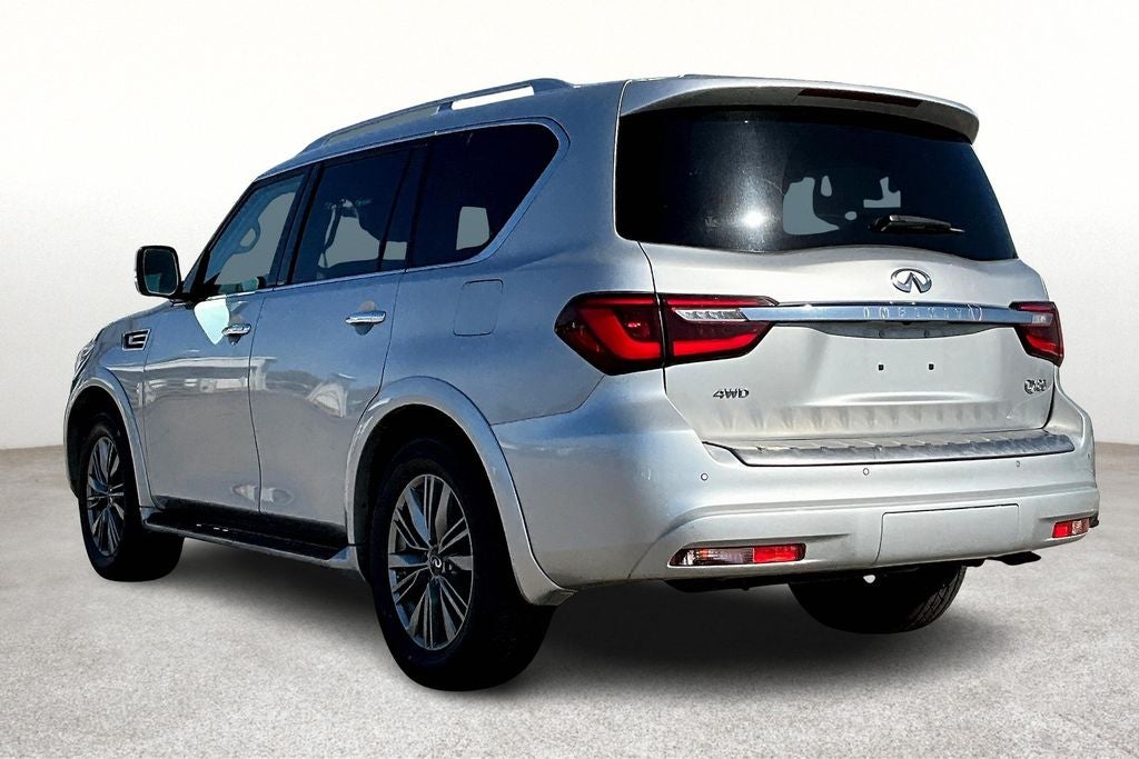 2022 INFINITI QX80 LUXE