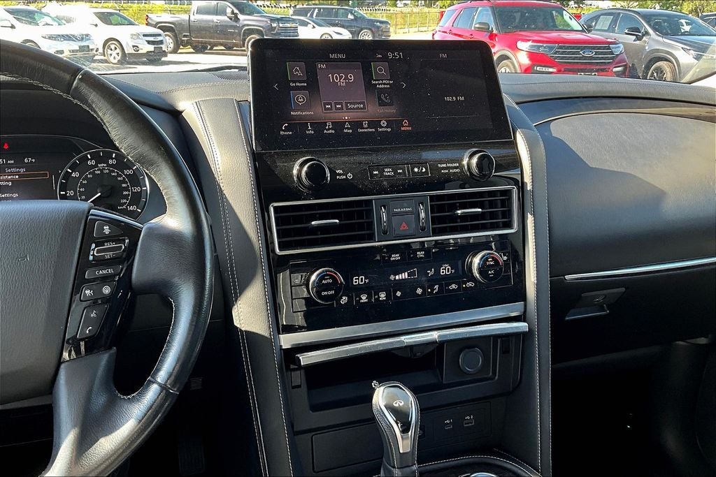 2022 INFINITI QX80 LUXE