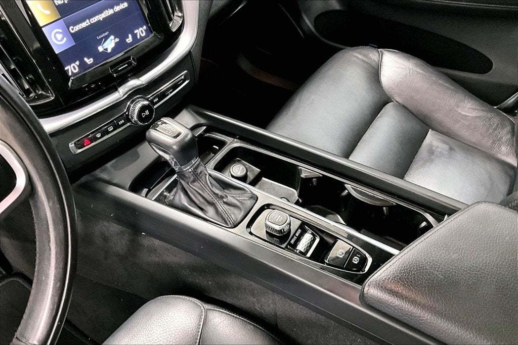 2020 Volvo XC60 T5 Momentum