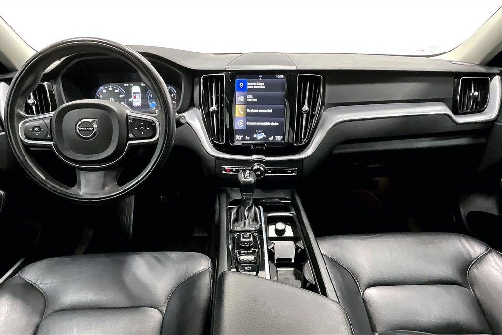 2020 Volvo XC60 T5 Momentum