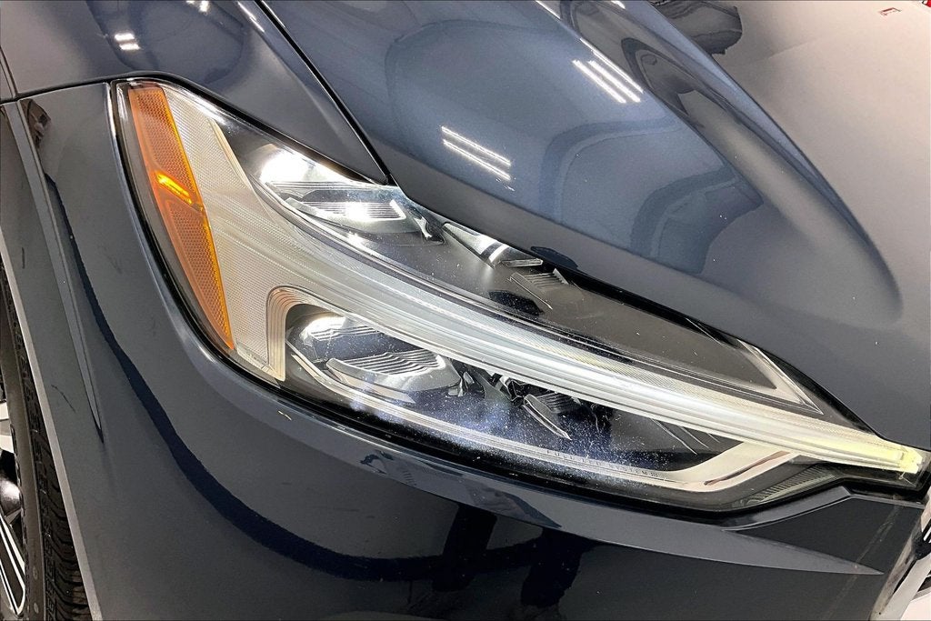 2020 Volvo XC60 T5 Momentum