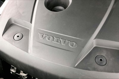 2020 Volvo XC60 T5 Momentum
